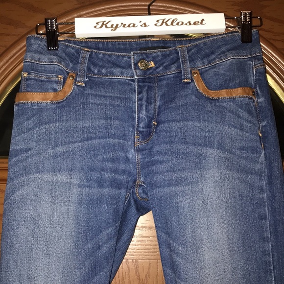 White House Black Market Vegan Leather Tipped Cropped Ankle Zip Skimmer Jeans - Picture 7 of 16